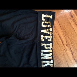 Yoga Pants VS Pink line